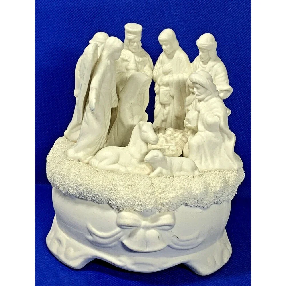NATIVITY SCENE HOLY FAMILY ANGEL WISEMEN SHEPARD MUSIC BOX